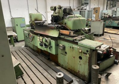 #05817 Universal cilindrical grinding machine TOS BUA31/1000