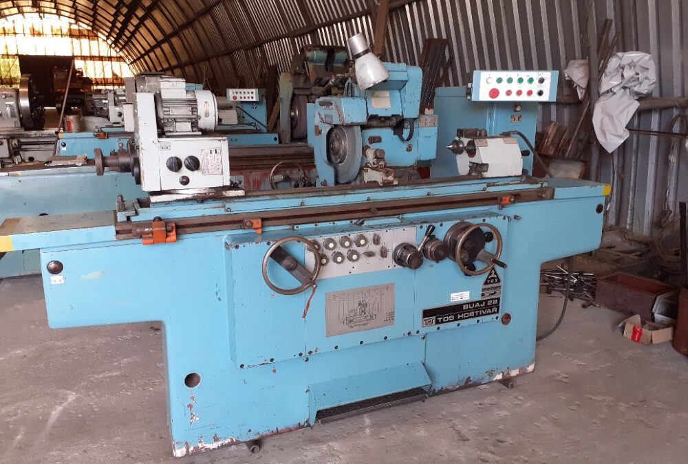#05880 Universal Cylindrical Grinder TOS BUAJ28/1000