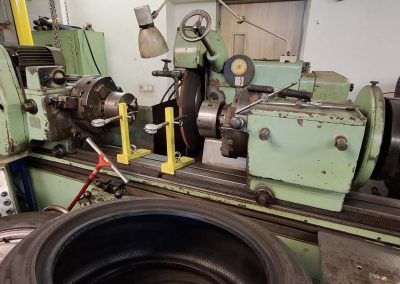 #06270 Crankshaft grinding machine TOS BKO50/1700