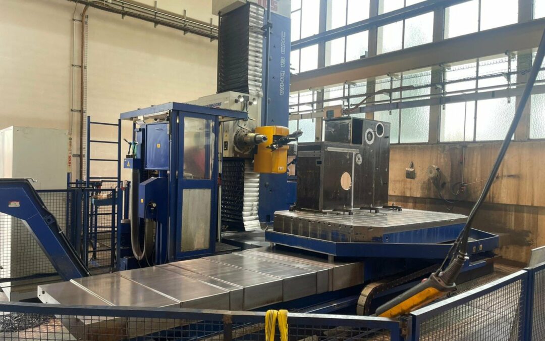 #05933 Horizontal boring machine TOS WHQ 13 CNC Heidenahin TNC530 C – YOP 2006 – 15800 hours