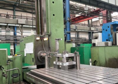 #05935 Horizontal Boring Machine TOS WHN 13.8 B CNC/25 – HEIDENHAIN 426M – 5 axis CNC, spindle speed 2500