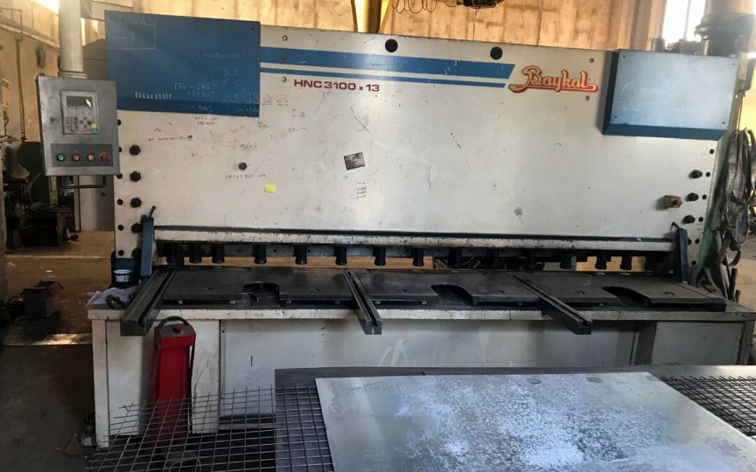 #06223 Hydraulic shears BAYKAL HNC 3100/13 controlled by PLC