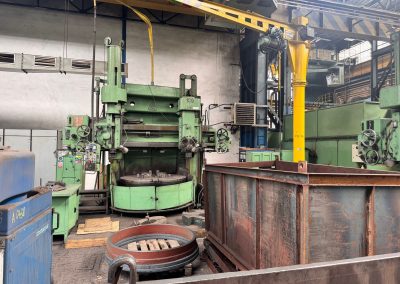 #06268 vertical lathe TOS SK 16