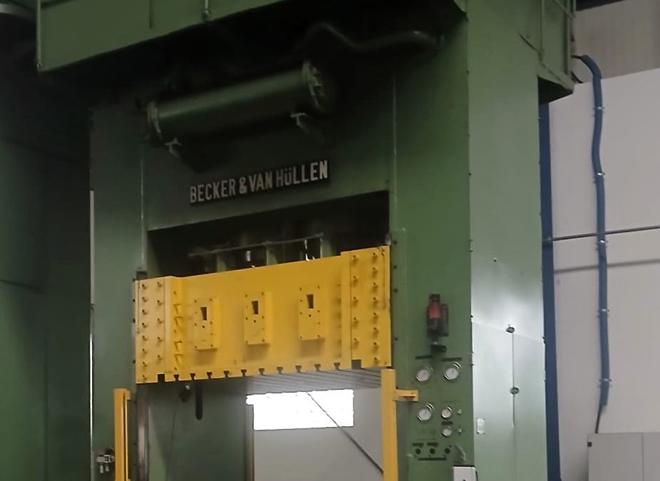 #6325.16 Hydraulic press Becker & van Hullen 35.10335.2 – modernization in 2022