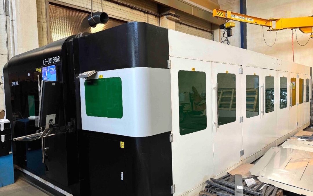 #08025 – Fiber laser cutting machine GWEIKE – LF-3015GAR