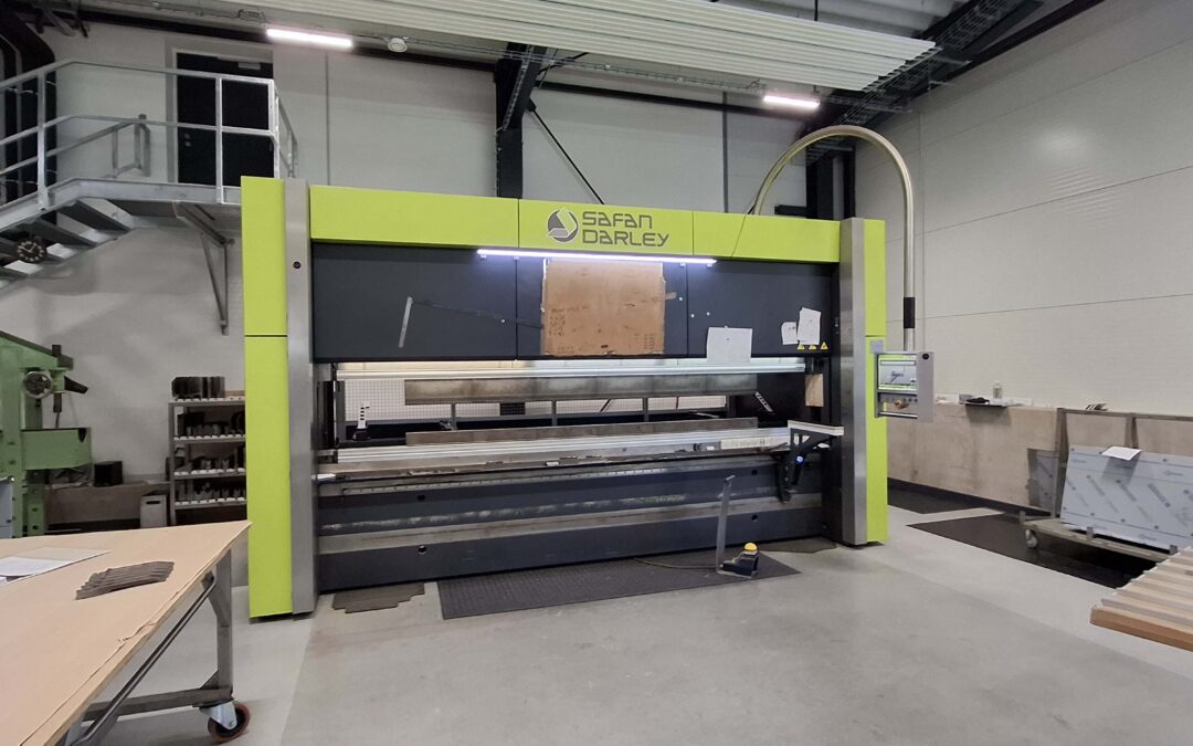 #06417 Top servo-electric CNC press brake SafanDarley E-Brake 200-4100-Netherland-year 2016, incl. tooling – video ▶️
