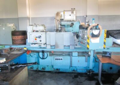 #06448 TOS Cylindrical Grinder BUC63/3000, incl. Internal Grinding Device, steady rests etc.